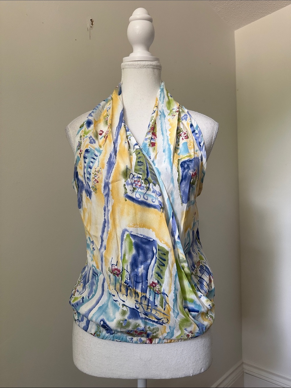 UNBRANDED Tropical Coastal Euro Vacation Art Drapey Faux Halter Neck Tank Top